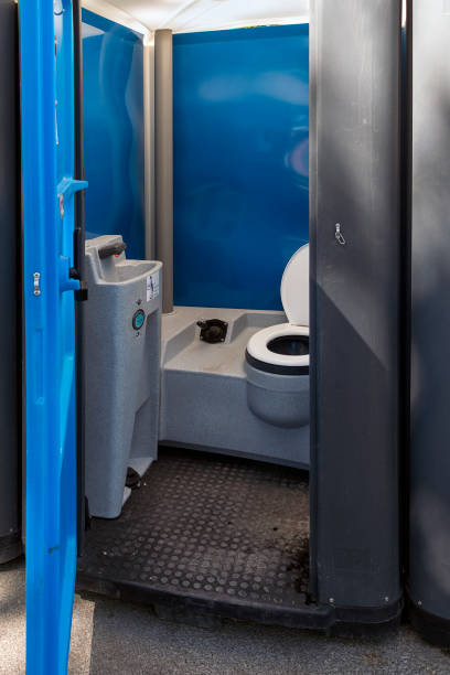 Portable Toilet Options We Offer in Plymouth, MN